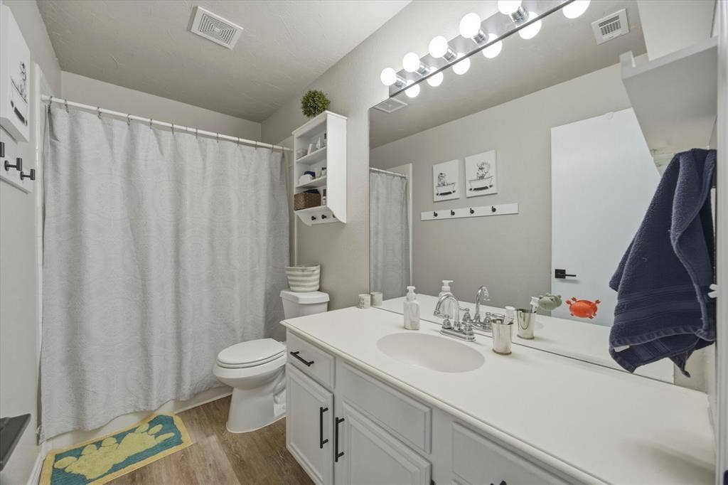 322 Sweet Leaf Lane, Lake Dallas, TX 75065 322 Sweet Leaf Lane, Lake Dallas, TX 75065