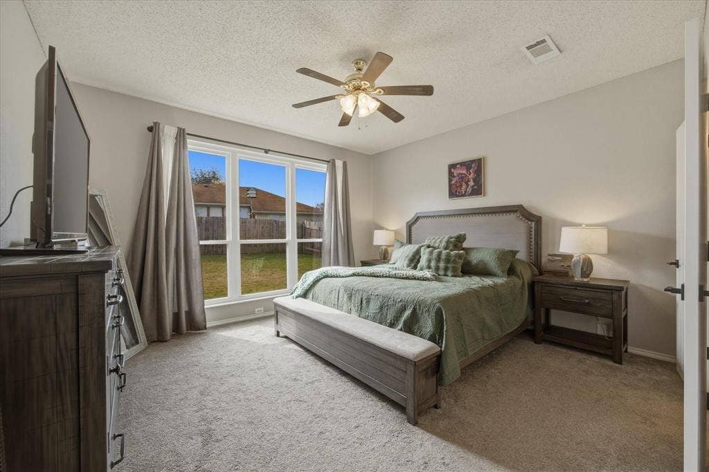 322 Sweet Leaf Lane, Lake Dallas, TX 75065 322 Sweet Leaf Lane, Lake Dallas, TX 75065