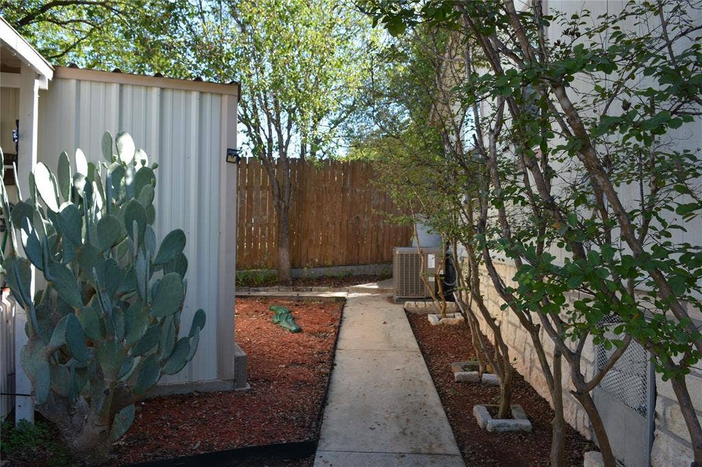 298 County Road 1700, Clifton, TX 76634