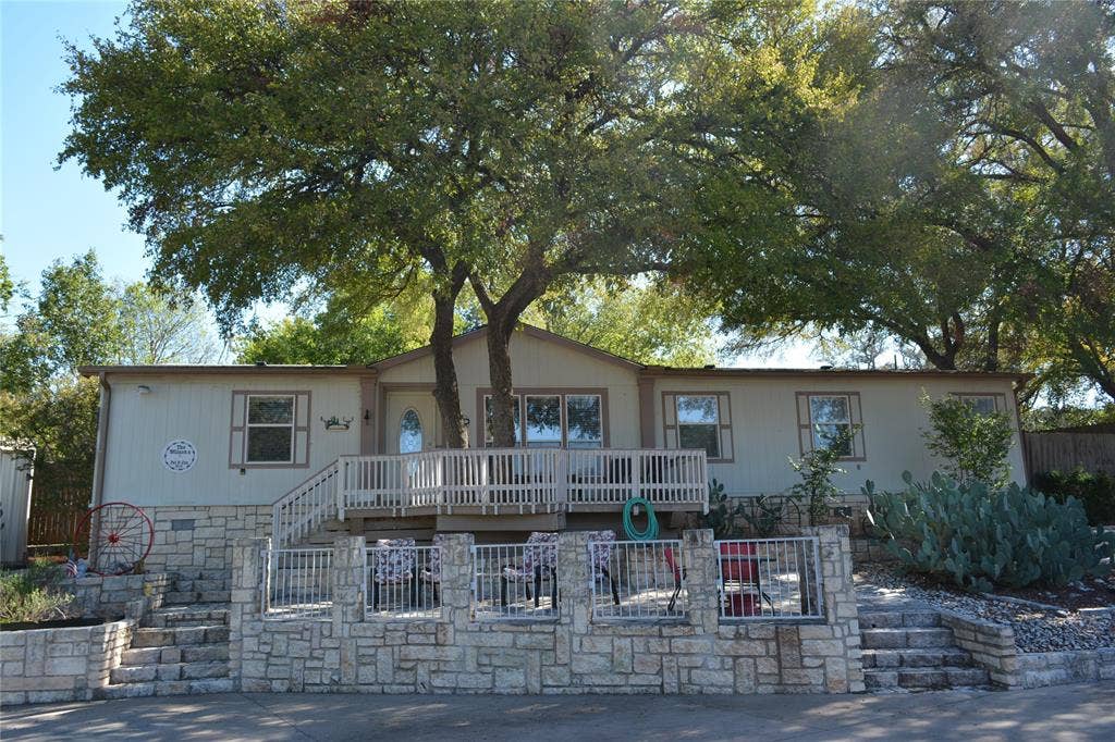 298 County Road 1700, Clifton, TX 76634