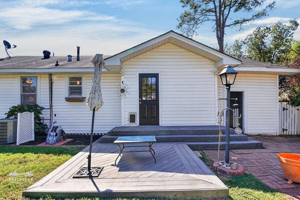 370 Carrollton Avenue, Shreveport, LA 71105