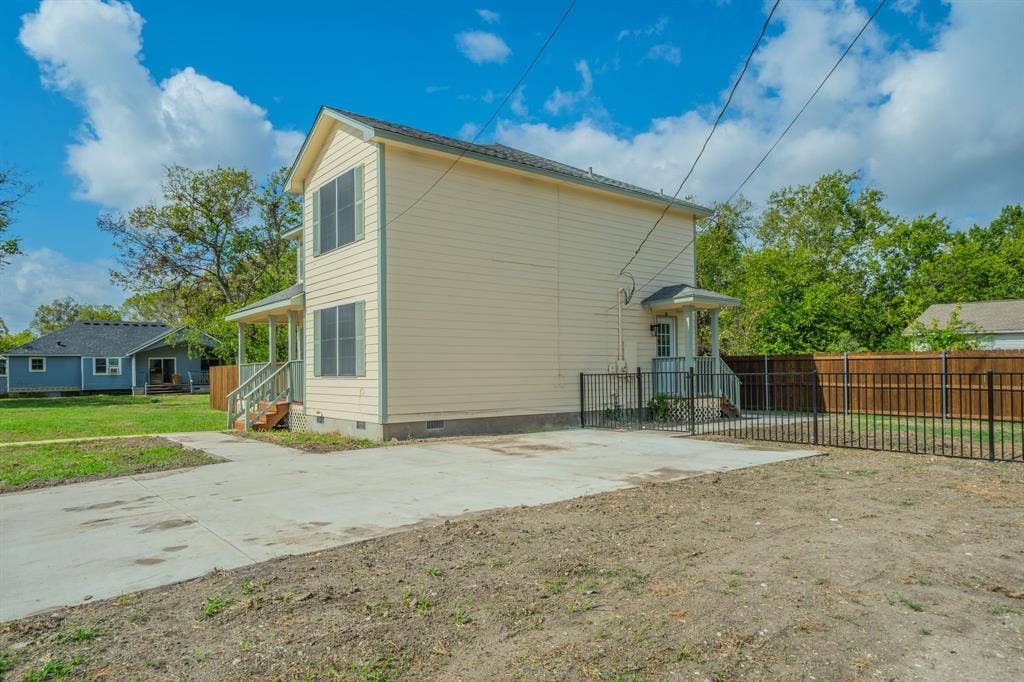 205 Chappell Street, Terrell, TX 75160 205 Chappell Street, Terrell, TX 75160