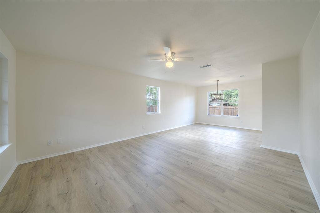 205 Chappell Street, Terrell, TX 75160 and Dining