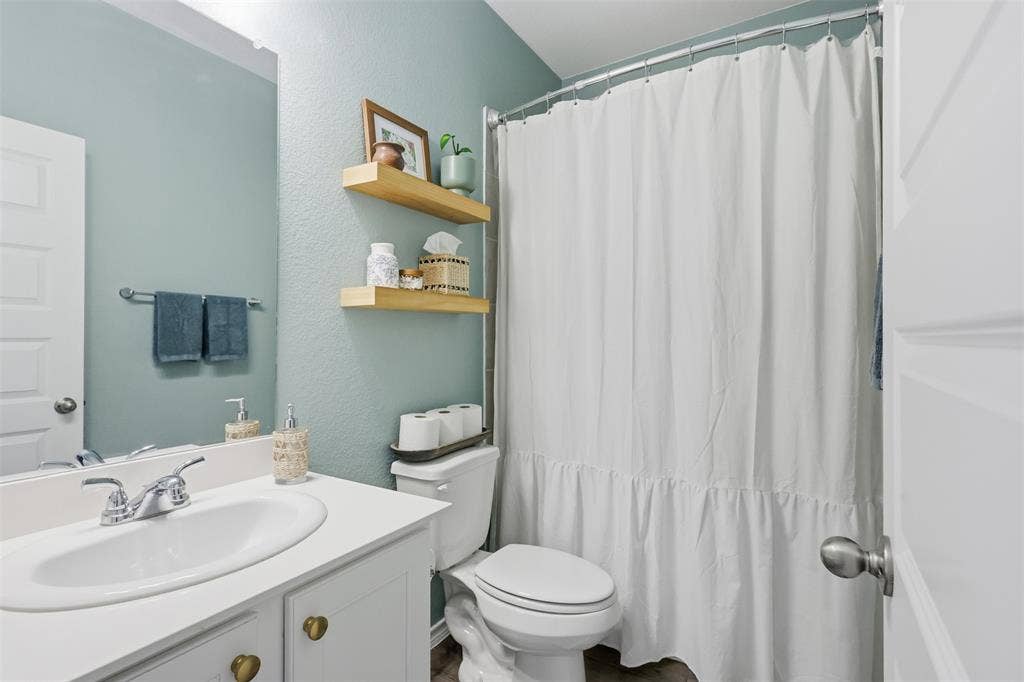 Hall Bathroom