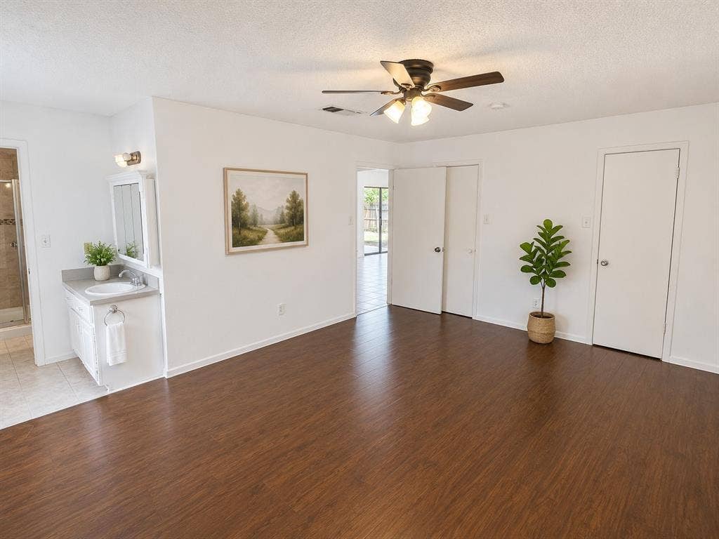5410 Kings Manor Drive, Lake Dallas, TX 75065 5410 Kings Manor Drive, Lake Dallas, TX 75065