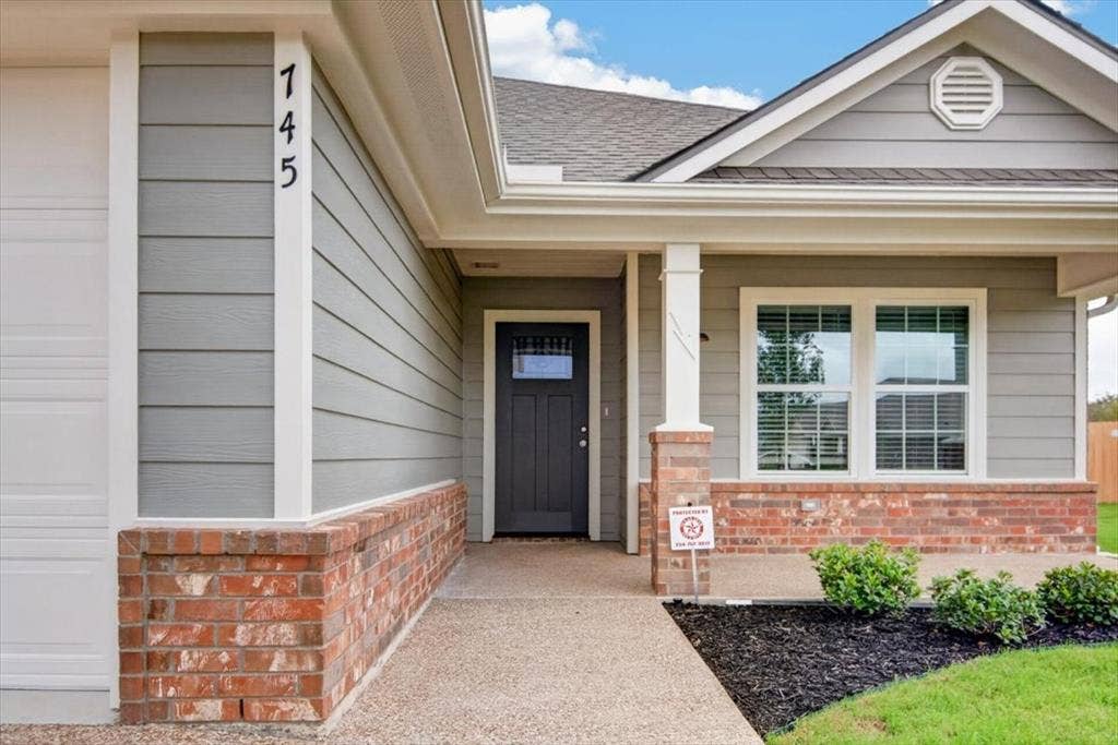 745 Heston Circle, Robinson, TX 76706 745 Heston Circle, Robinson, TX 76706