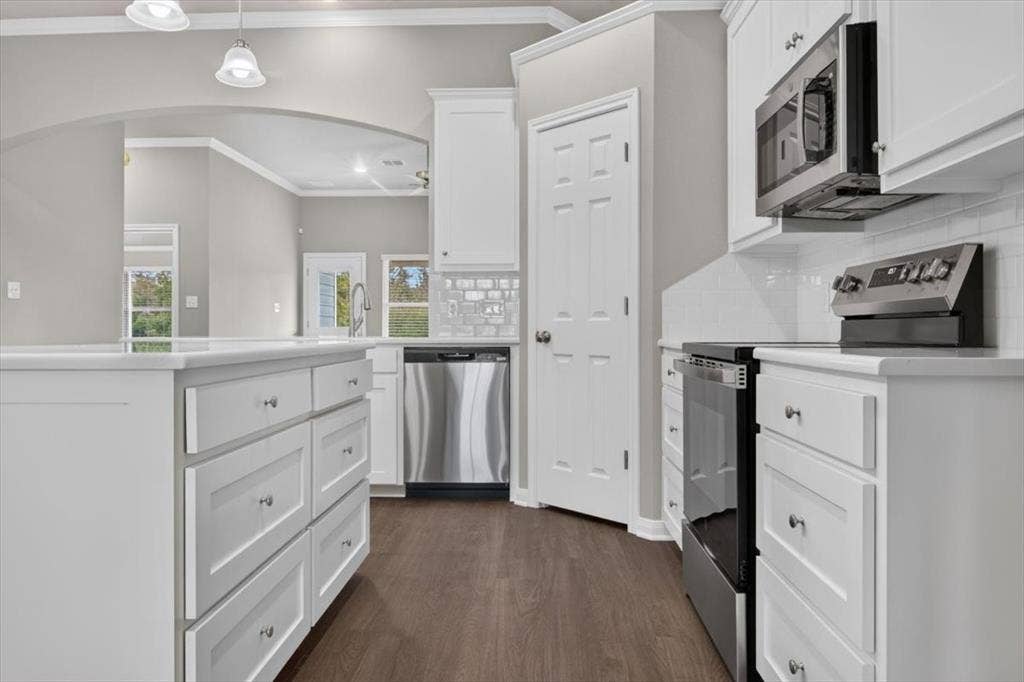 745 Heston Circle, Robinson, TX 76706 745 Heston Circle, Robinson, TX 76706