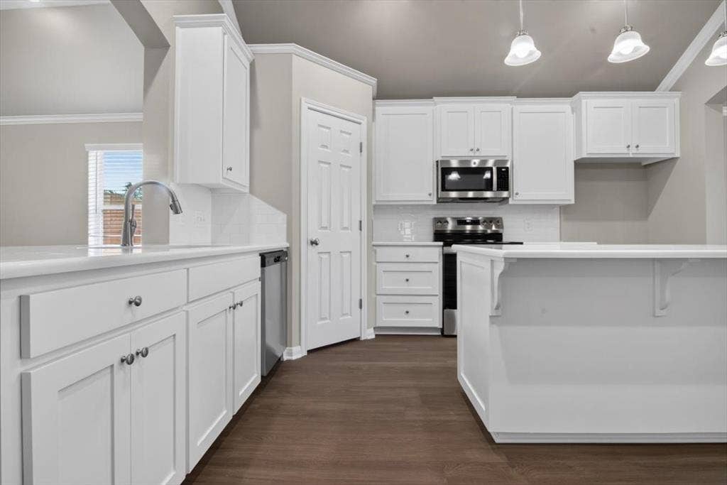 745 Heston Circle, Robinson, TX 76706 745 Heston Circle, Robinson, TX 76706