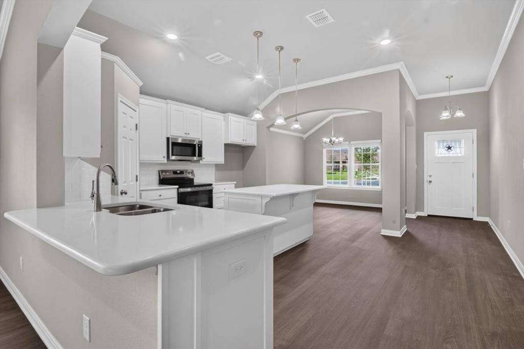 745 Heston Circle, Robinson, TX 76706 745 Heston Circle, Robinson, TX 76706