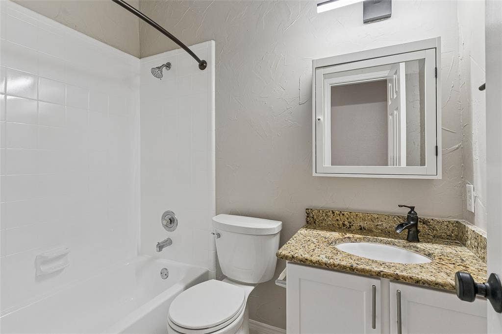 1524 Fairfield Court, Lewisville, TX 75077 1524 Fairfield Court, Lewisville, TX 75077