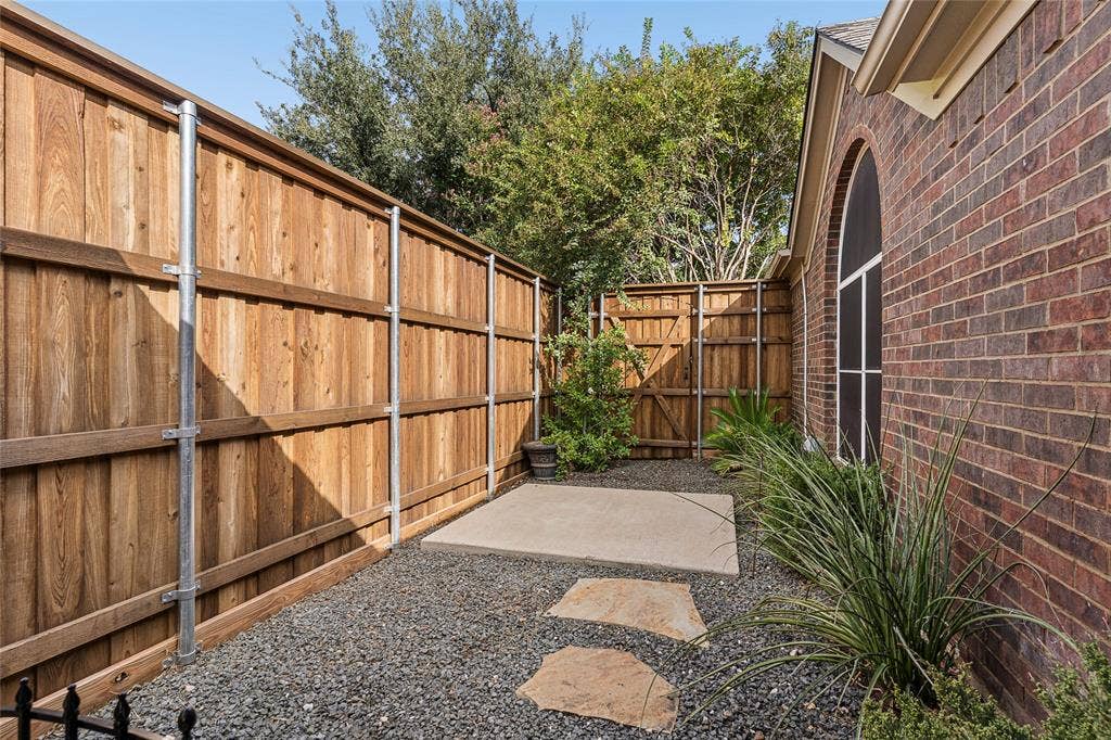 1524 Fairfield Court, Lewisville, TX 75077 1524 Fairfield Court, Lewisville, TX 75077