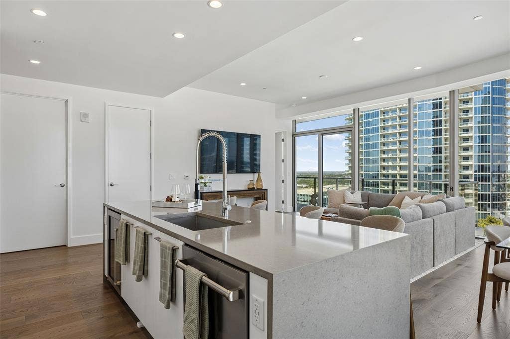 7901 Windrose Avenue, #1403, Plano, TX 75024 7901 Windrose Avenue, #1403, Plano, TX 75024