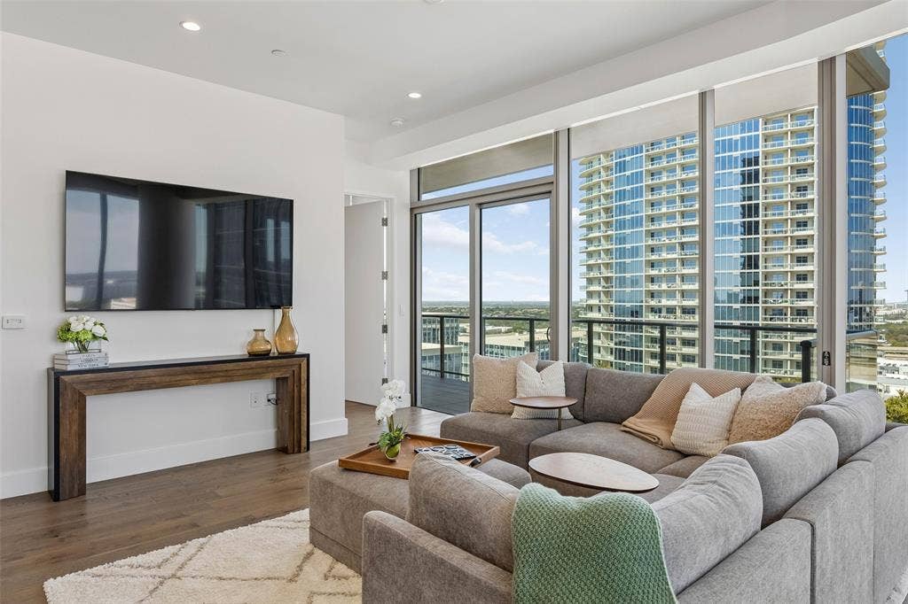 7901 Windrose Avenue, #1403, Plano, TX 75024 7901 Windrose Avenue, #1403, Plano, TX 75024