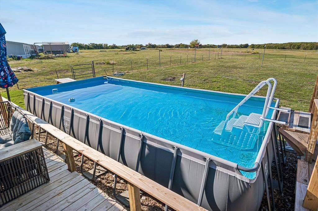 5390 CR 1091, Celeste, TX 75423