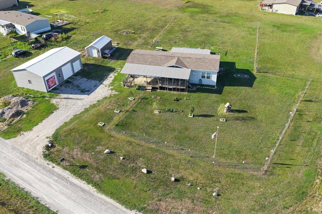 5390 CR 1091, Celeste, TX 75423