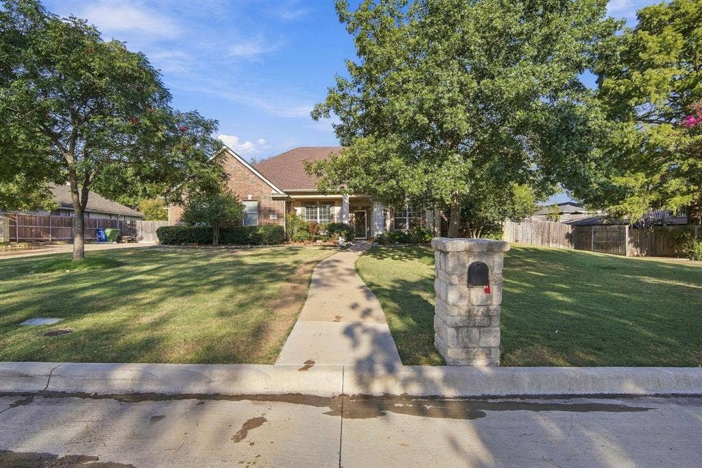 1909 Nancy Jane Circle, Garland, TX 75043 1909 Nancy Jane Circle, Garland, TX 75043