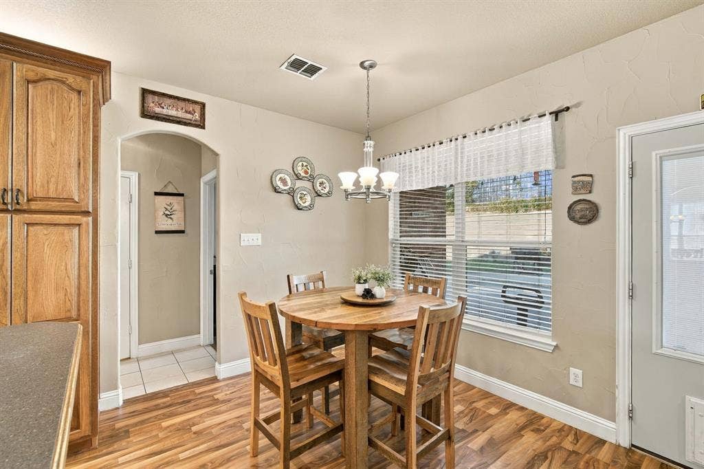 1909 Nancy Jane Circle, Garland, TX 75043 1909 Nancy Jane Circle, Garland, TX 75043
