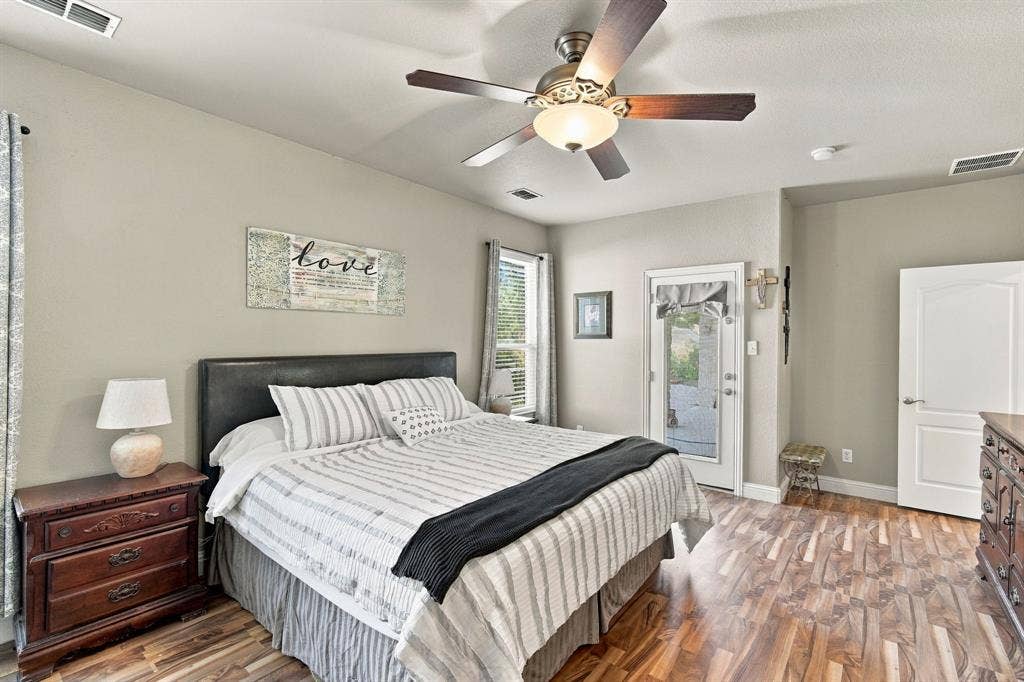 1909 Nancy Jane Circle, Garland, TX 75043 1909 Nancy Jane Circle, Garland, TX 75043