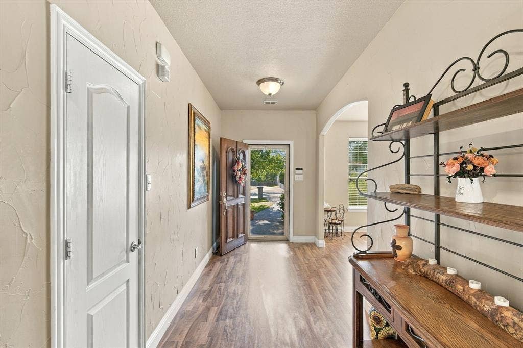 1909 Nancy Jane Circle, Garland, TX 75043 1909 Nancy Jane Circle, Garland, TX 75043
