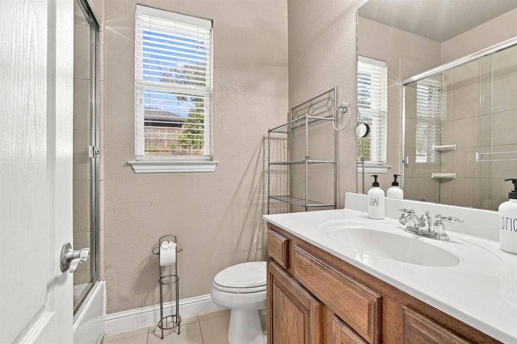 1909 Nancy Jane Circle, Garland, TX 75043 1909 Nancy Jane Circle, Garland, TX 75043