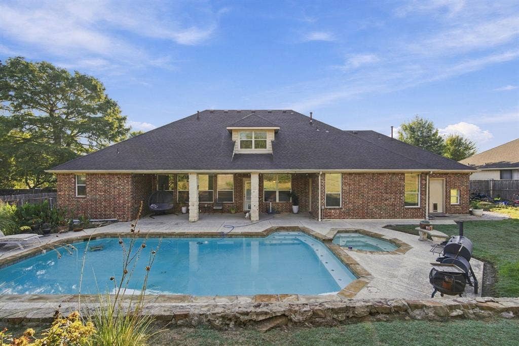 1909 Nancy Jane Circle, Garland, TX 75043 1909 Nancy Jane Circle, Garland, TX 75043