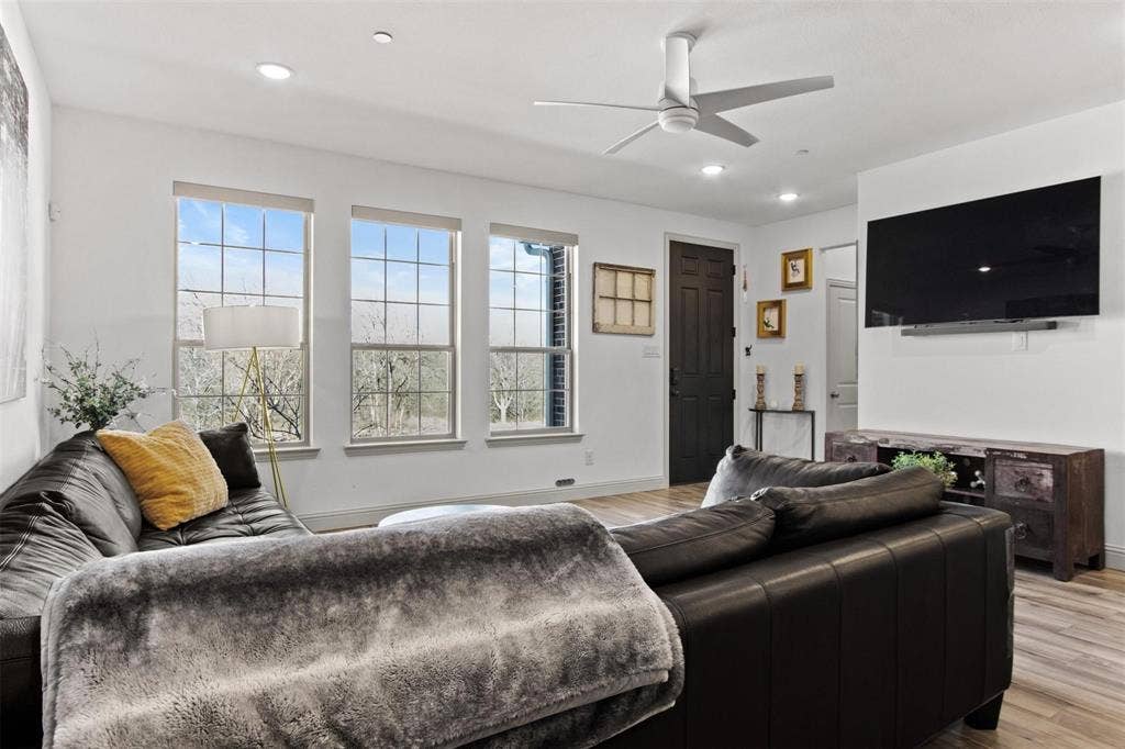 7265 Sacaton Trail, Frisco, TX 75033 7265 Sacaton Trail, Frisco, TX 75033