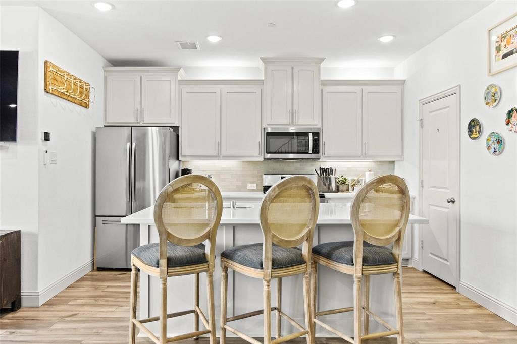 7265 Sacaton Trail, Frisco, TX 75033 7265 Sacaton Trail, Frisco, TX 75033