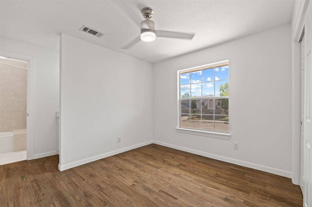9418 Blue Jay Way, Irving, TX 75063 9418 Blue Jay Way, Irving, TX 75063