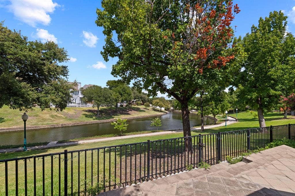 9418 Blue Jay Way, Irving, TX 75063 9418 Blue Jay Way, Irving, TX 75063