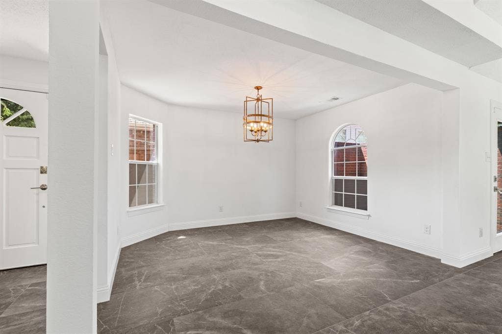 9418 Blue Jay Way, Irving, TX 75063 9418 Blue Jay Way, Irving, TX 75063