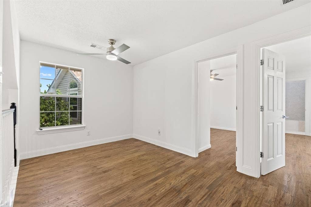 9418 Blue Jay Way, Irving, TX 75063 9418 Blue Jay Way, Irving, TX 75063
