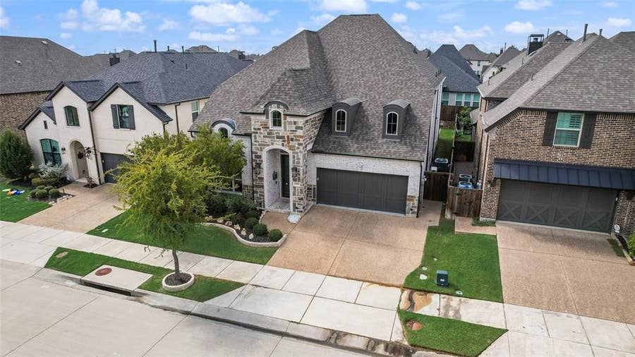 Property photo for 4509 Saint Samons Street, Carrollton, TX