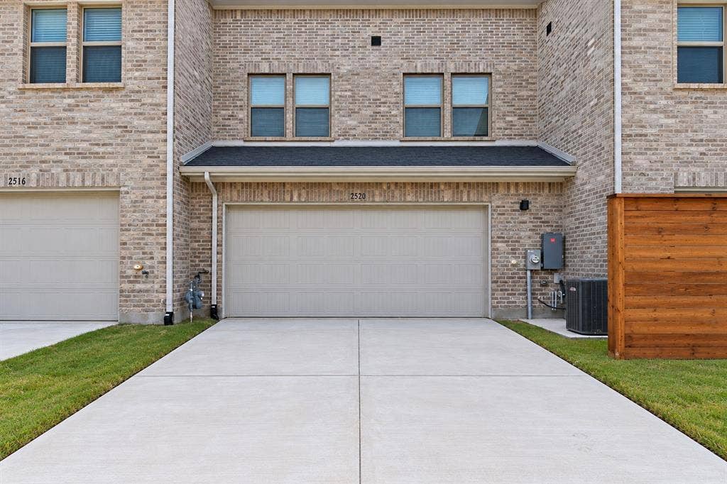 2520 Red Tailed Hawk Lane, McKinney, TX 75071