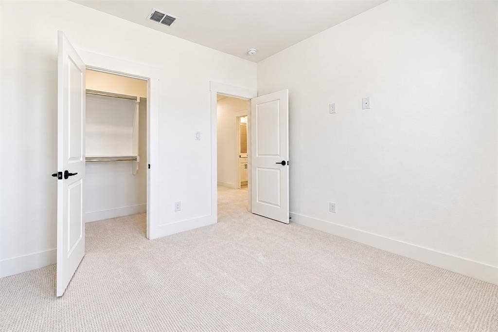 2520 Red Tailed Hawk Lane, McKinney, TX 75071
