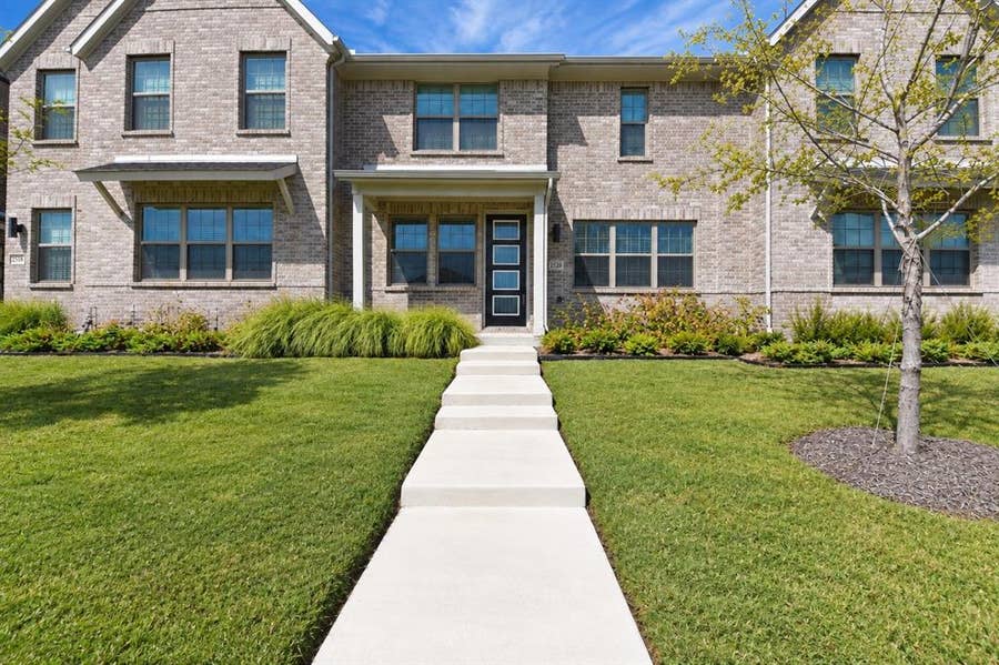 Property photo for 2520 Red Tailed Hawk Lane, McKinney, TX