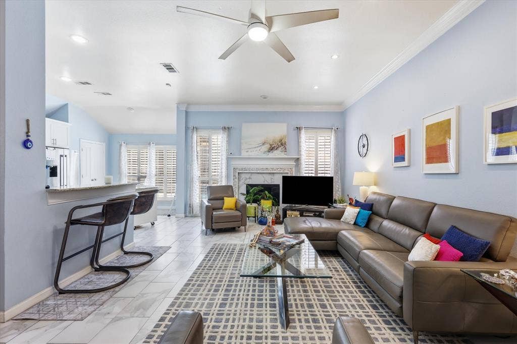 9427 Ponderosa Trail, Irving, TX 75063 9427 Ponderosa Trail, Irving, TX 75063