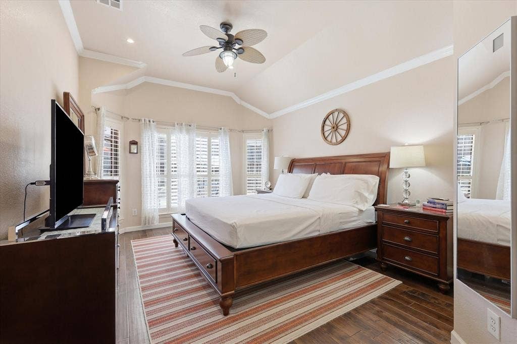 9427 Ponderosa Trail, Irving, TX 75063 9427 Ponderosa Trail, Irving, TX 75063