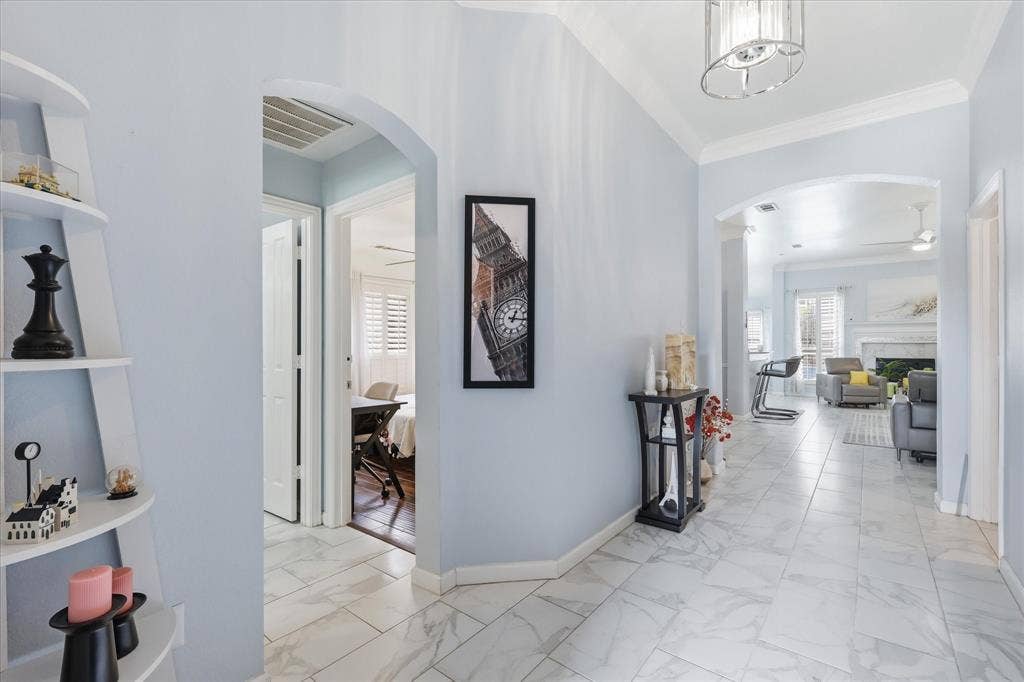 9427 Ponderosa Trail, Irving, TX 75063 9427 Ponderosa Trail, Irving, TX 75063
