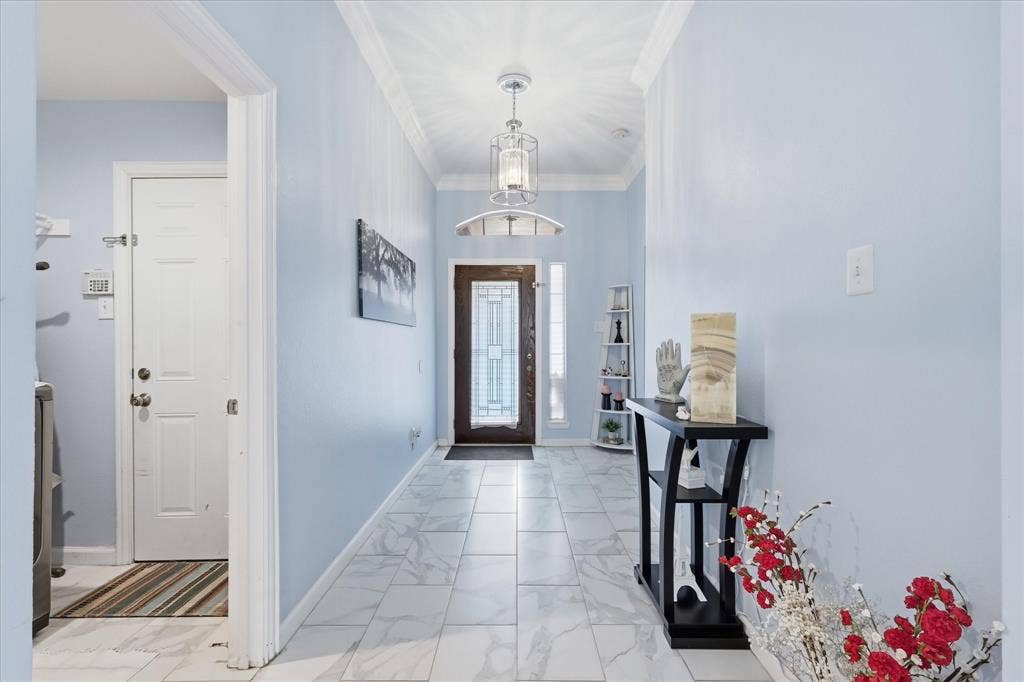 9427 Ponderosa Trail, Irving, TX 75063 9427 Ponderosa Trail, Irving, TX 75063