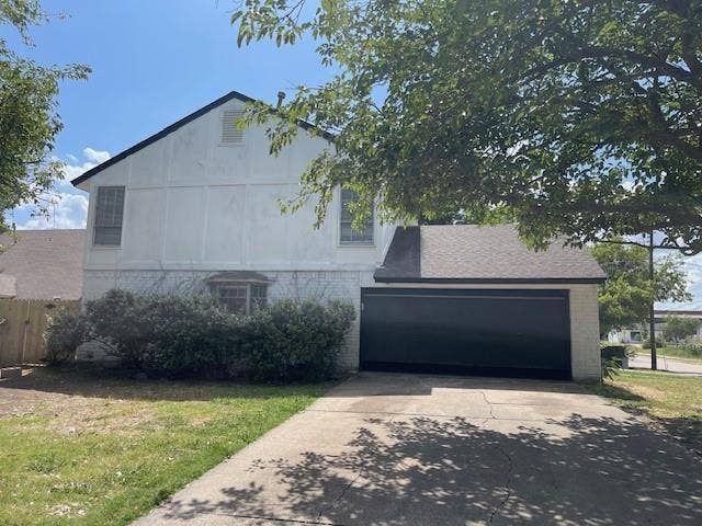 135 Cottonwood Drive, Richardson, TX 75080 Garage side of 1401 Cherrywood (duplex)