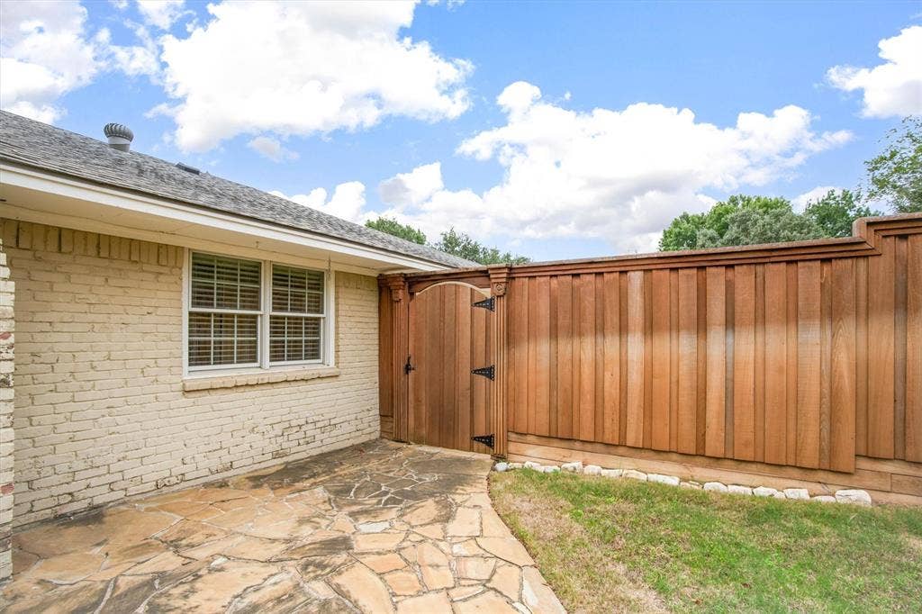 5 Ridgeview Circle, Richardson, TX 75080 5 Ridgeview Circle, Richardson, TX 75080