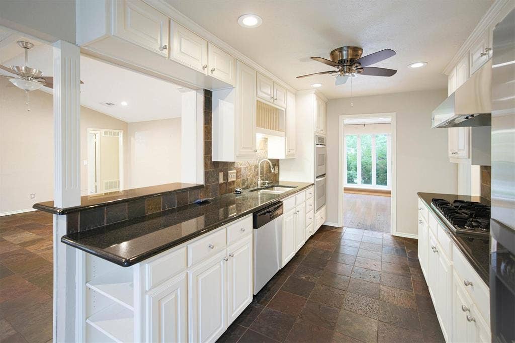 5 Ridgeview Circle, Richardson, TX 75080 5 Ridgeview Circle, Richardson, TX 75080