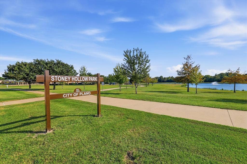 3908 Moonbeam Court, Plano, TX 75074 In front of the street