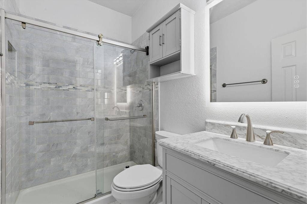 3908 Moonbeam Court, Plano, TX 75074 3908 Moonbeam Court, Plano, TX 75074