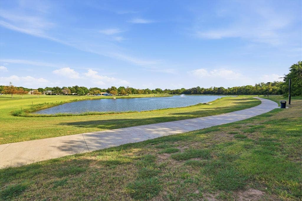 3908 Moonbeam Court, Plano, TX 75074 3908 Moonbeam Court, Plano, TX 75074