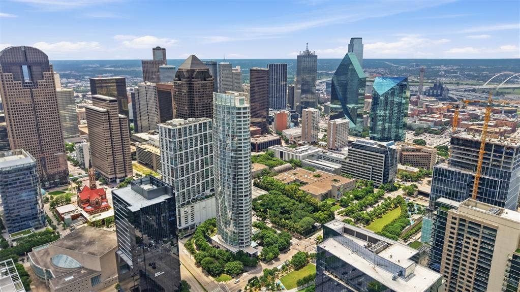 1918 Olive Street, #704, Dallas, TX 75201 1918 Olive Street, #704, Dallas, TX 75201