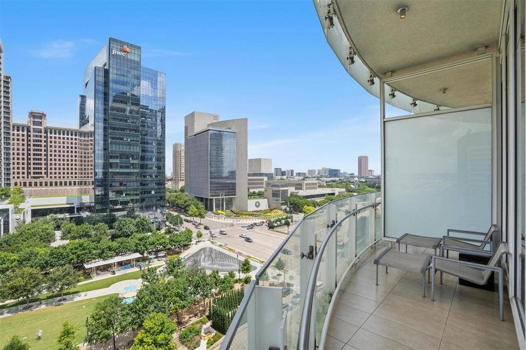 1918 Olive Street, #704, Dallas, TX 75201 1918 Olive Street, #704, Dallas, TX 75201