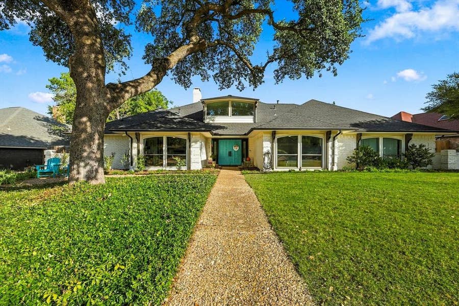 Property photo for 10011 Woodlake Drive, Dallas, TX