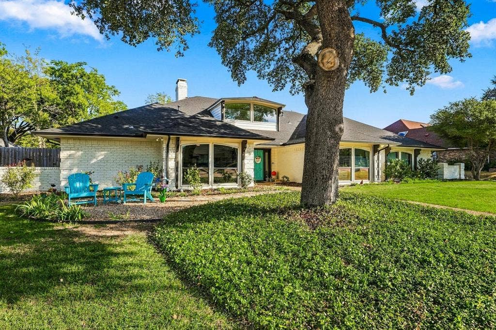 10011 Woodlake Drive, Dallas, TX 75243 10011 Woodlake Drive, Dallas, TX 75243