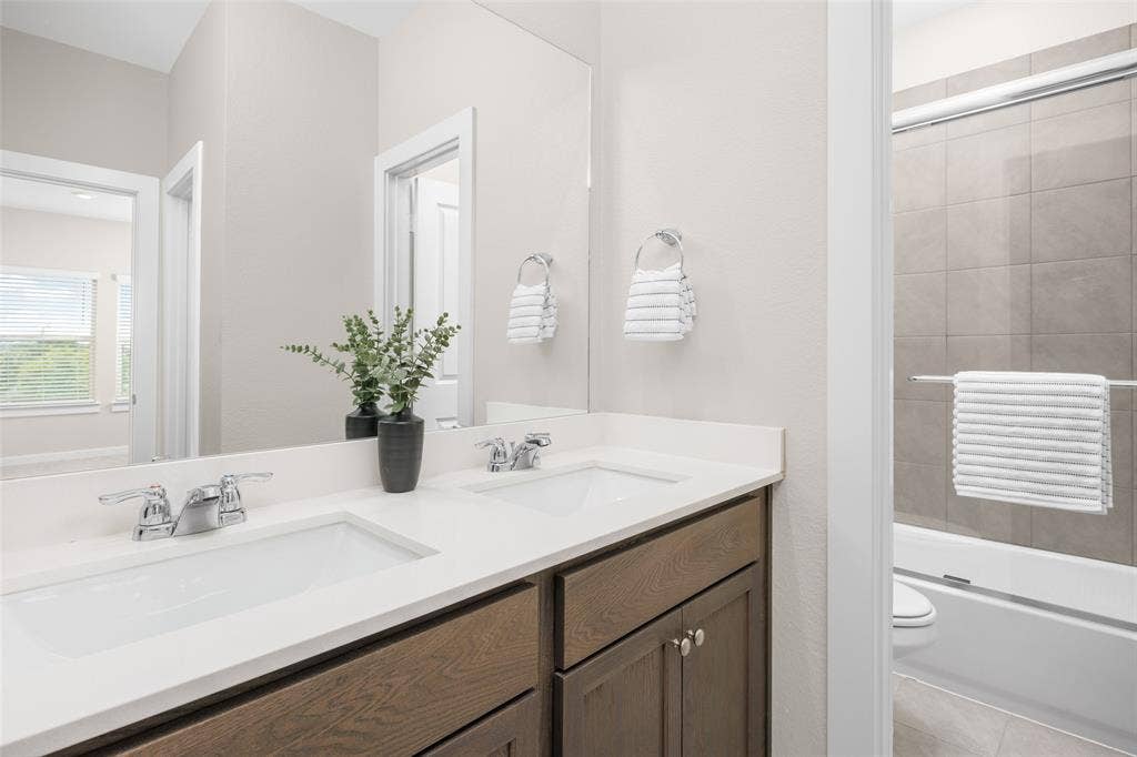 3040 Jasper Trail, Garland, TX 75043 3040 Jasper Trail, Garland, TX 75043